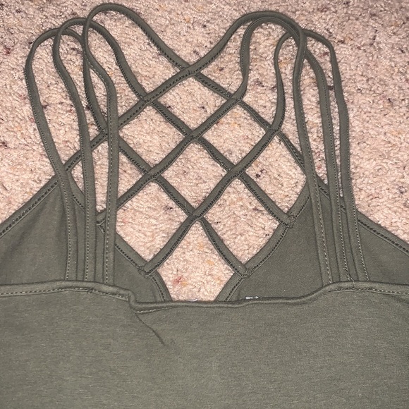 Crop Top - Picture 5 of 6